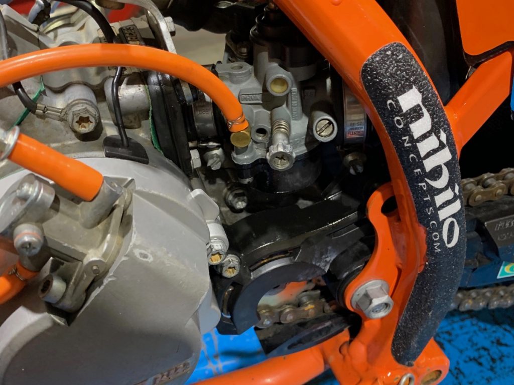 How to change a countershaft seal Australasian Dirt Bike Magazine