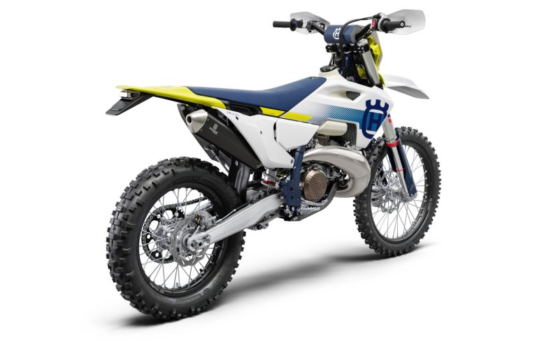 ENDURO TEST 2024 HUSQVARNA TE 250 Australasian Dirt Bike Magazine