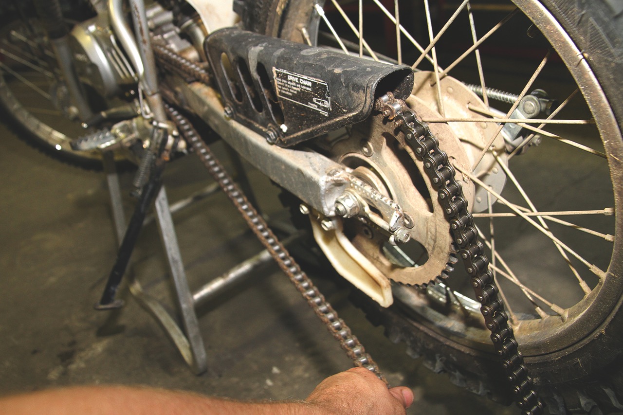 Fitting a new chain The Fast Way Australasian Dirt Bike Magazine