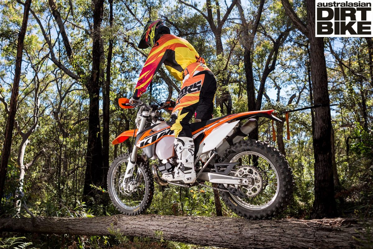 2014 Husaberg Fe 501 Vs 2014 Ktm 300 Exc Australasian Dirt Bike Magazine