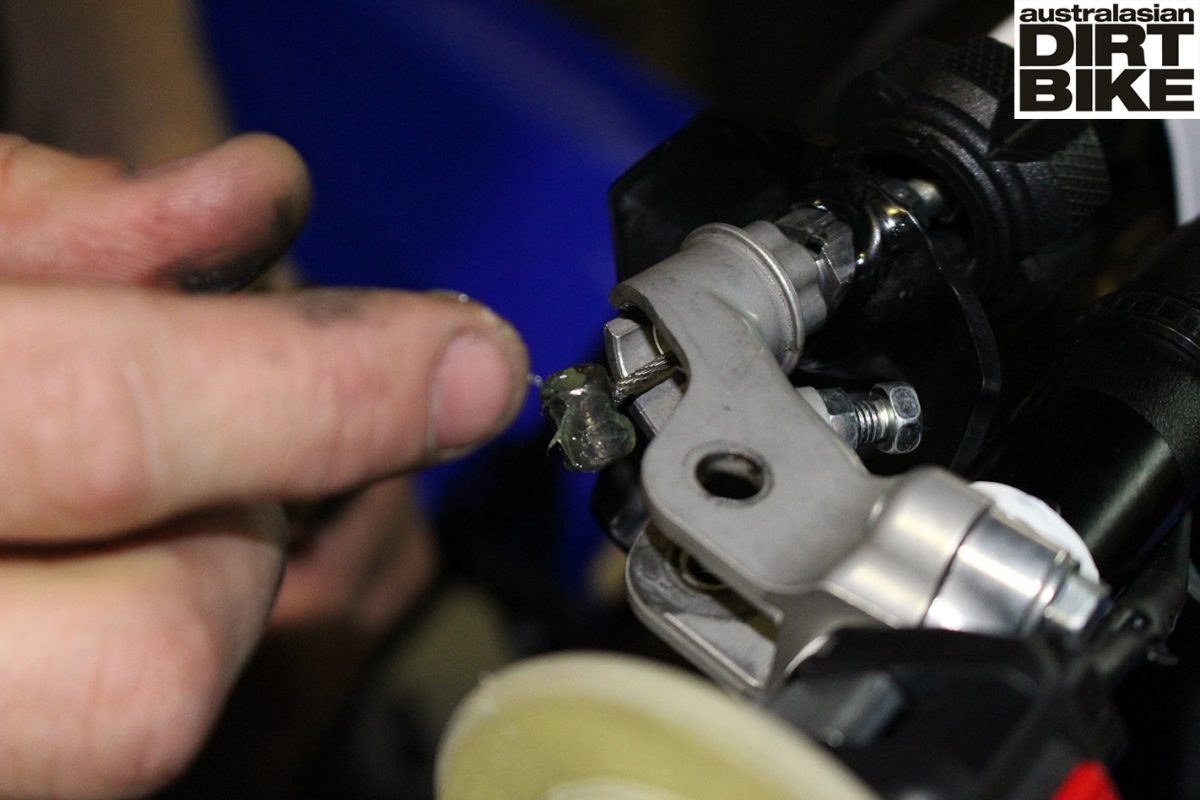 Installing levers How to (basic) Australasian Dirt Bike Magazine