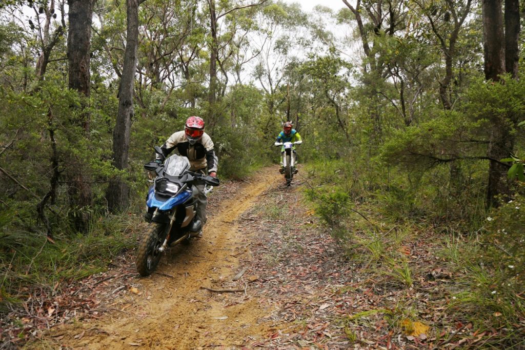 BMW R 1200 GS Rallye X vs Yamaha WR250F