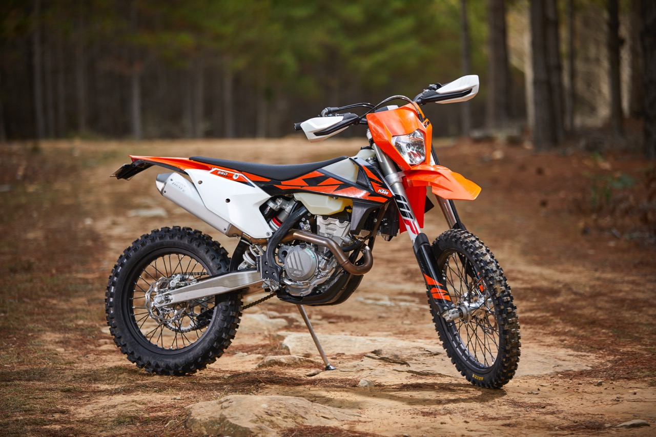 COMPARO: 2018 300-350cc Four-Stroke Enduro - Australasian Dirt Bike ...