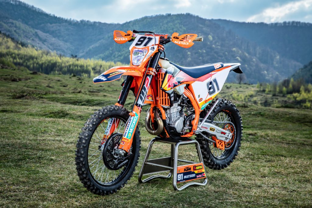 GALLERY: KTM ENDURO TEAM SHOOT - Australasian Dirt Bike Magazine