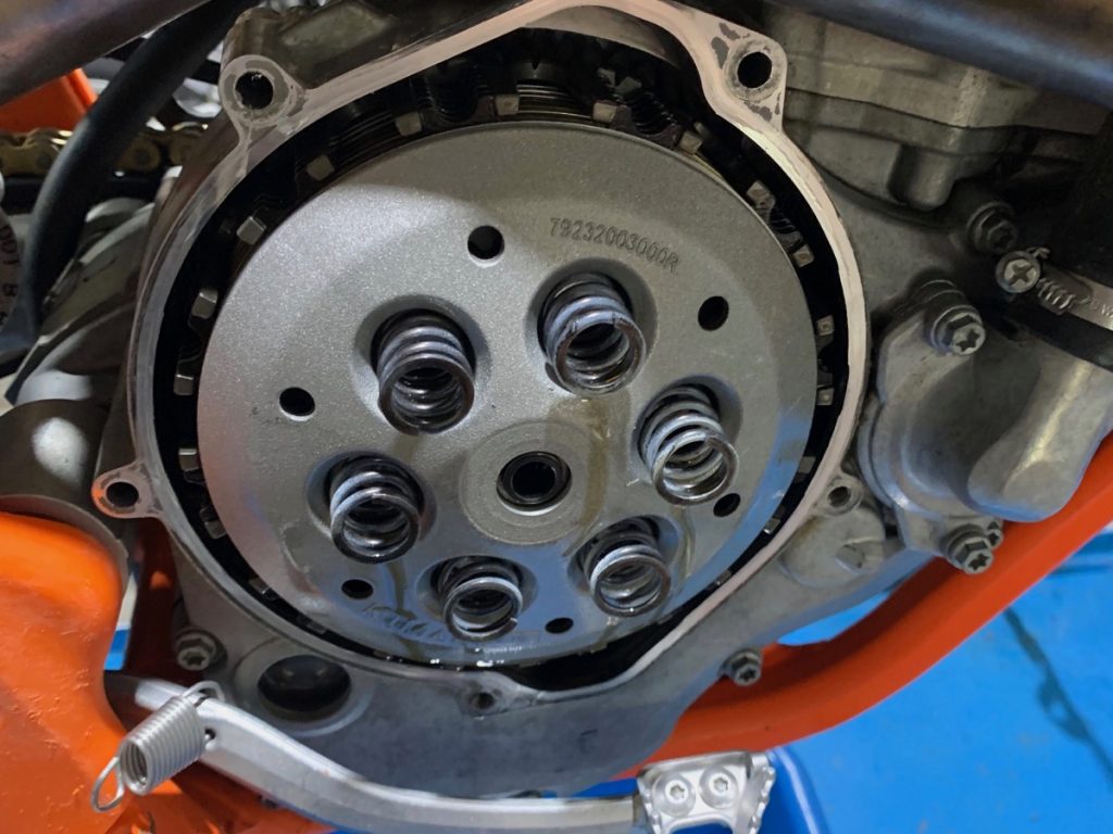 KTM Clutch