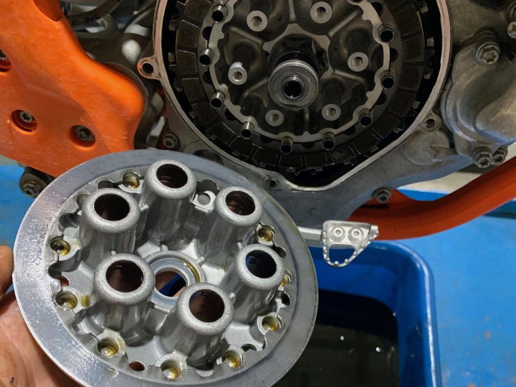 KTM Clutch