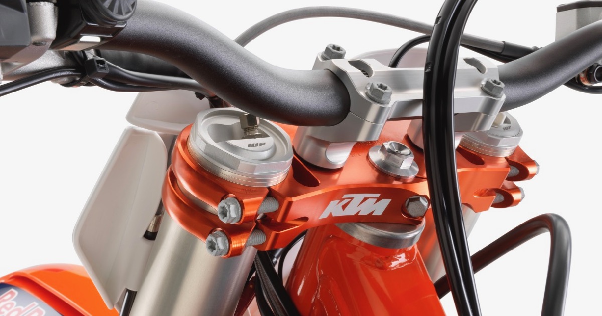 how-to-set-air-fork-pressure-australasian-dirt-bike-magazine