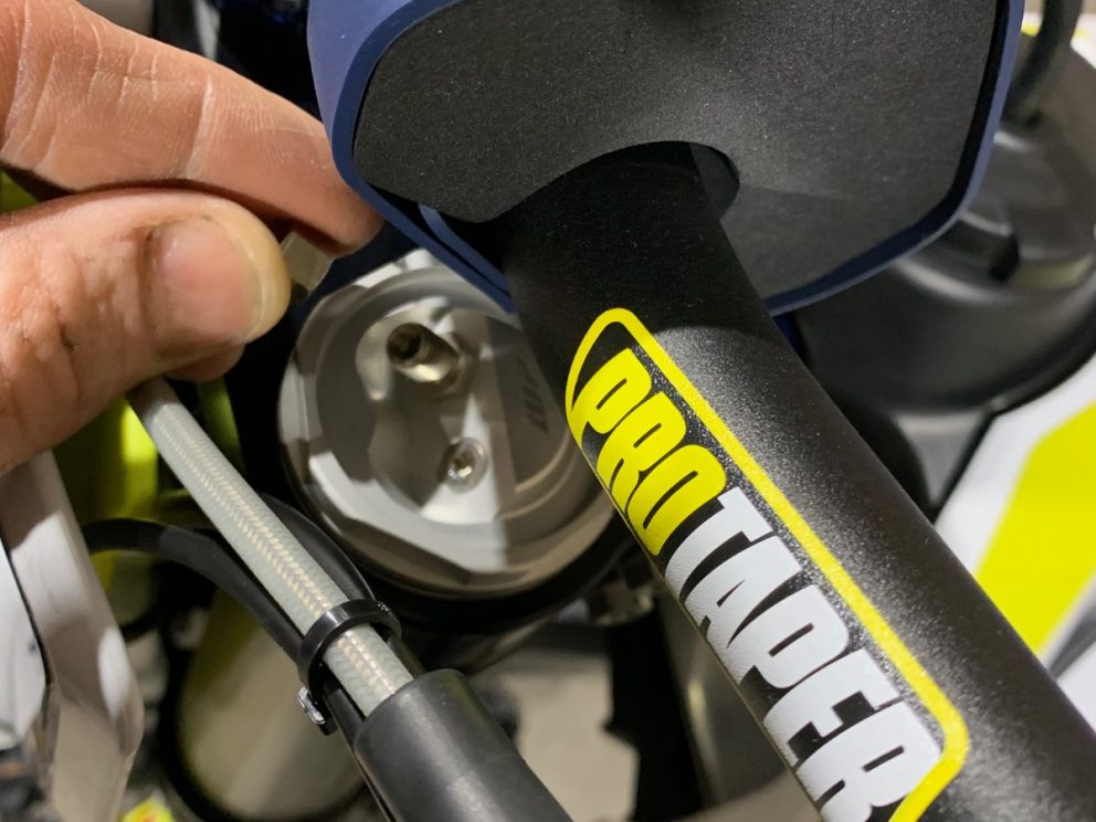 How To Set Air Fork Pressure Australasian Dirt Bike Magazine