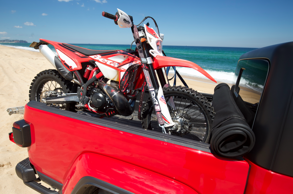 Dirtbike hauler tested Jeep Gladiator Rubicon ADB Mag