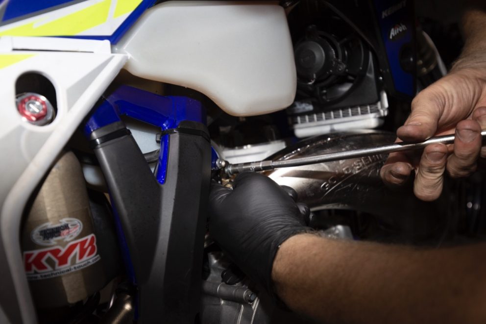 TECH HOW TO REMOVE EXHAUST DENTS Australasian Dirt Bike Magazine