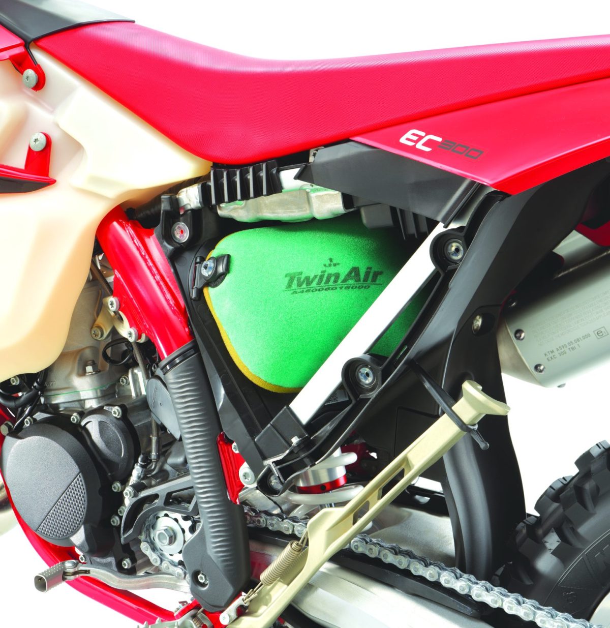 COMPARISON | 2024 GASGAS EC 300 V EC 450F V EC 500F - Australasian Dirt Bike Magazine