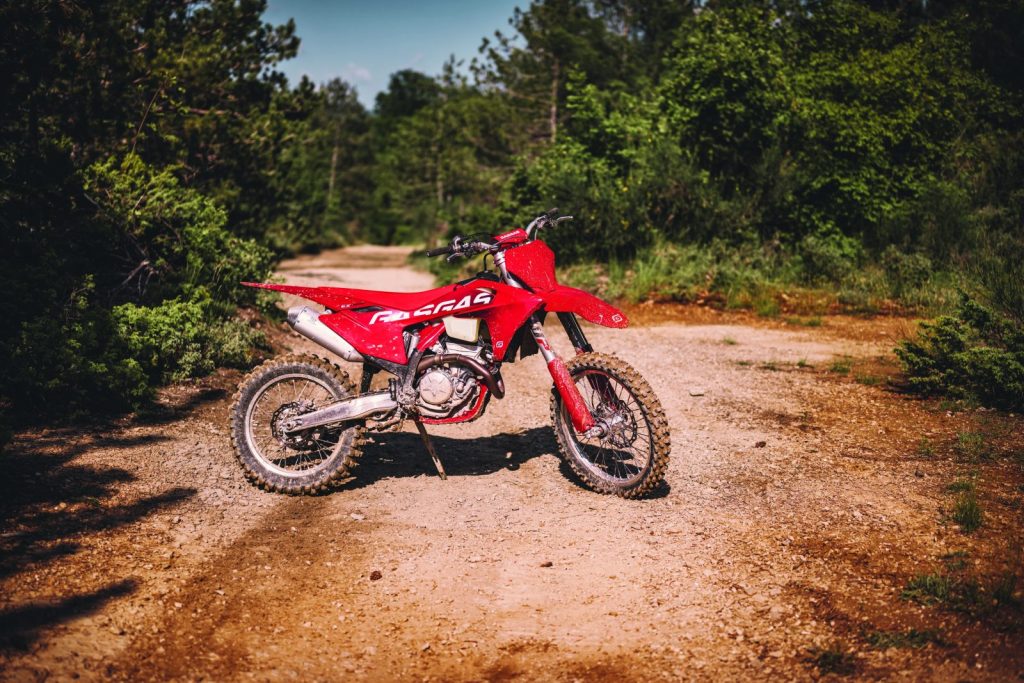 COMPARISON | 2024 GASGAS EC 300 V EC 450F V EC 500F - Australasian Dirt Bike Magazine