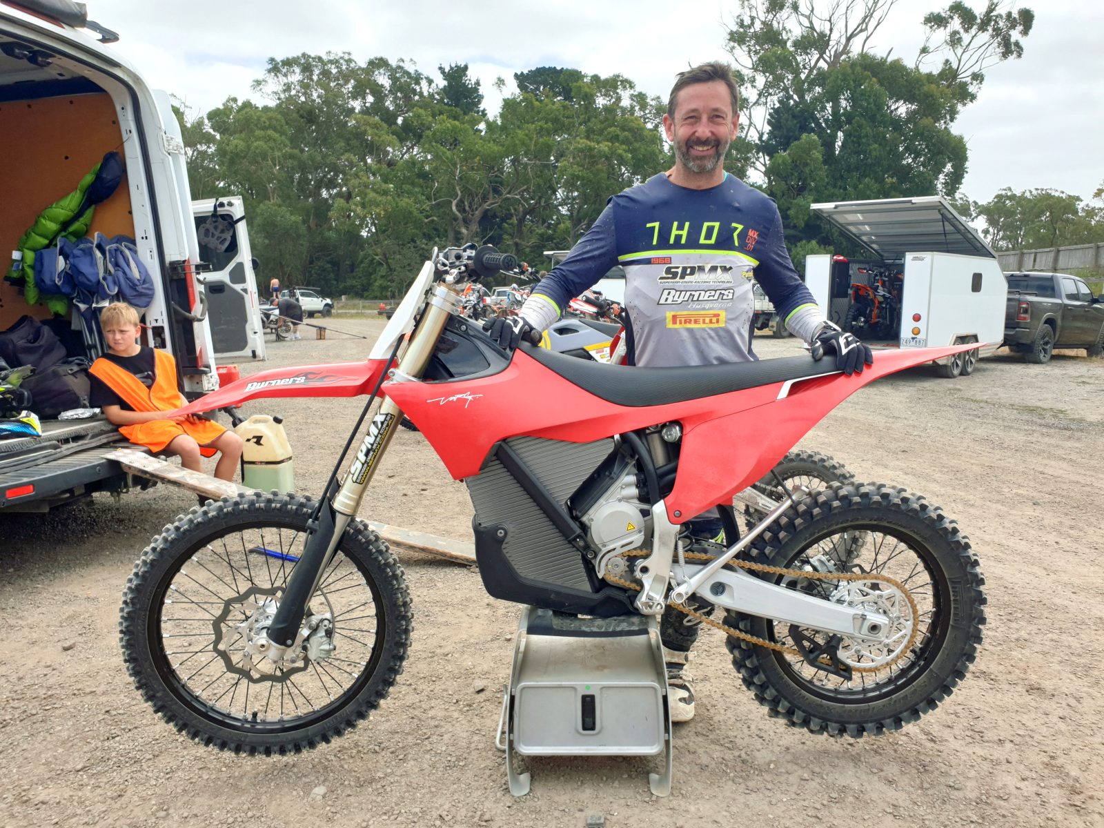 TECH | STARK VARG VERSUS HONDA CR500 - Australasian Dirt Bike Magazine